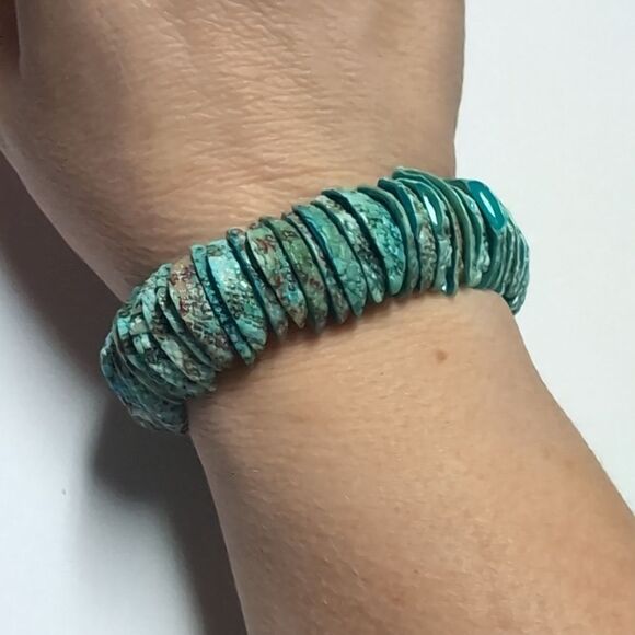 168 Blue‎ Snake Print Shell Beaded Stretch Bracelet - Picture 2 of 5